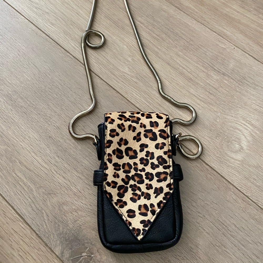 Phone purse with chain❤️❤️
